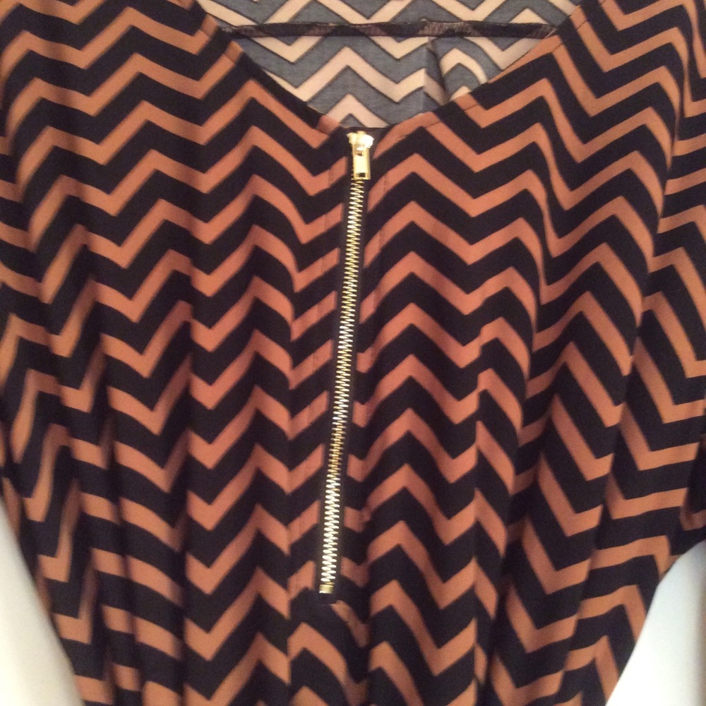 Dress - Picture 3 of 5